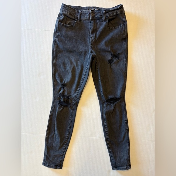 Maurices high rise black distressed denim Jean jegging size S Short - Picture 1 of 7
